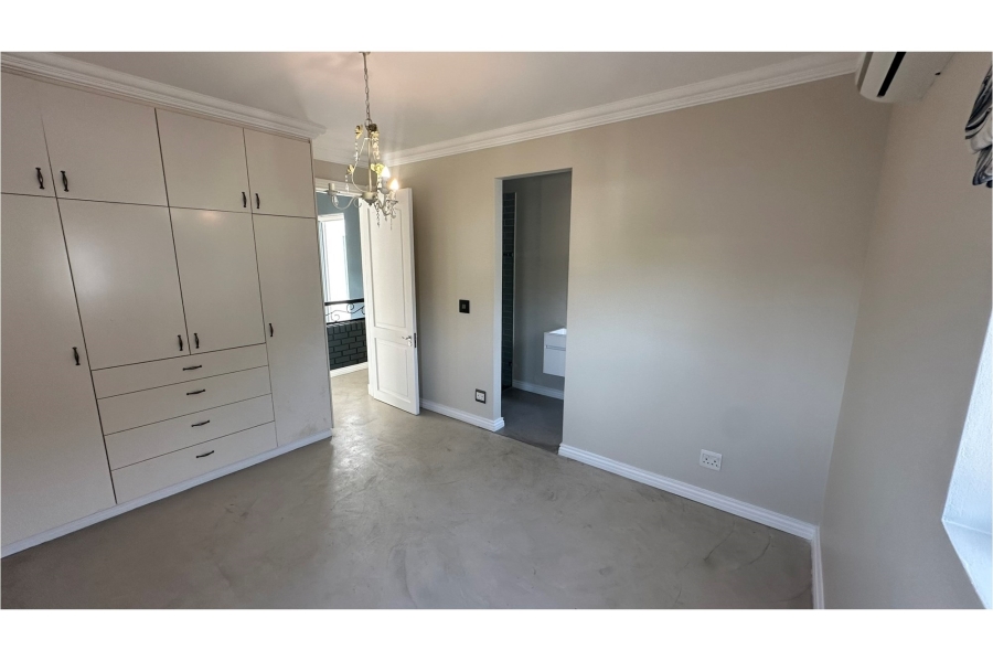 To Let 4 Bedroom Property for Rent in Val De Vie Estate Western Cape